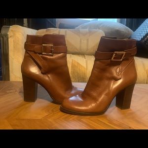 4” camel Vince Camuto booties